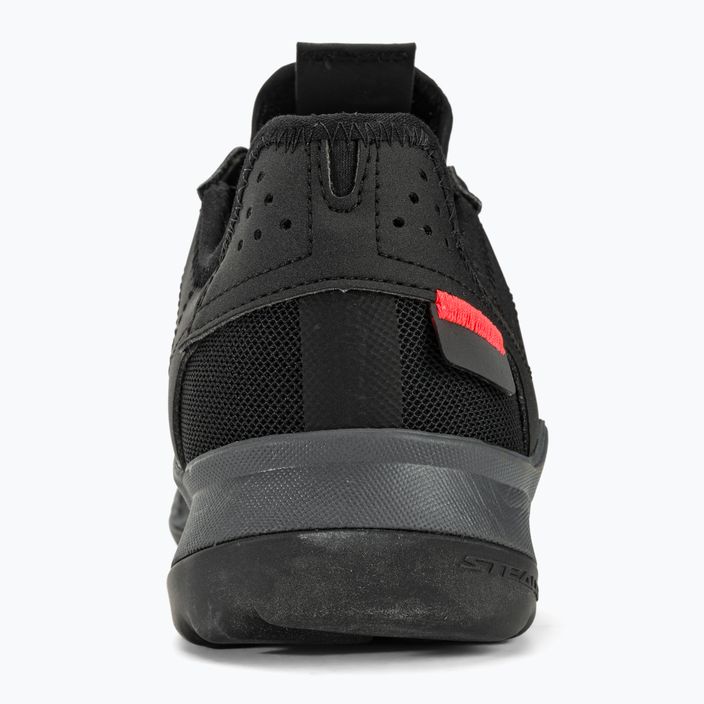 Dámská cyklistická obuv adidas FIVE TEN Trailcross LT core black/grey two/solar red na platformě 8