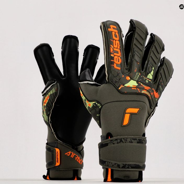 Brankářské rukavice Reusch Attrakt Duo Evolution Adaptive Flex zelené 5370055-5555 13