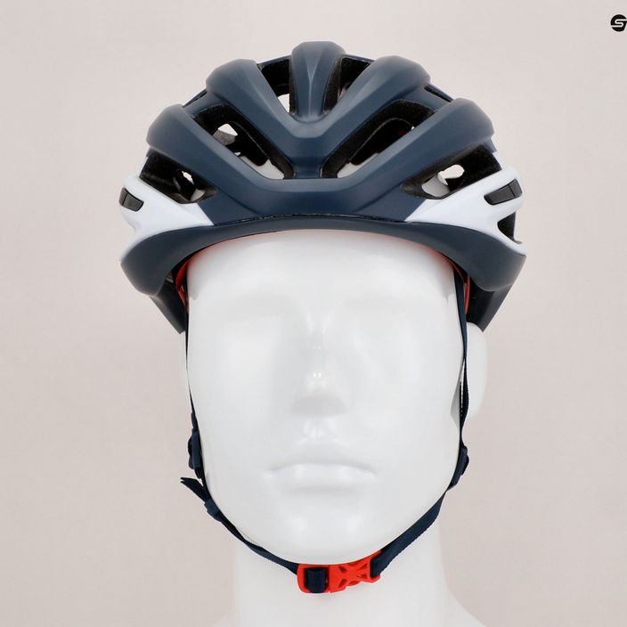 Cyklistická helma Giro Agilis námořnictvo-bílý GR-7141773 11