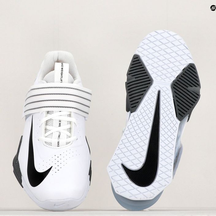 Bílé vzpěračské boty Nike Savaleos CV5708-100 11