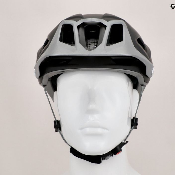 Pánská cyklistická helma UVEX Quatro Integrale šedá 410970 08 9