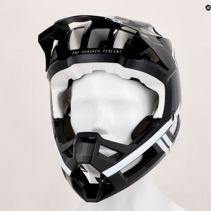 Pánská cyklistická helma 100% Trajecta černá Helma 100% Trajecta 7