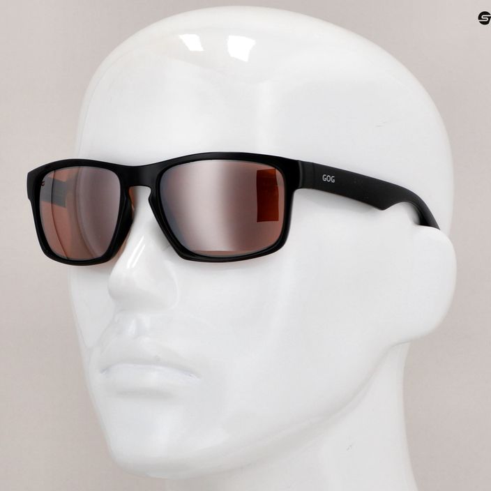 Sluneční brýle GOG Logan fashion black / silver mirror E713-1P 9