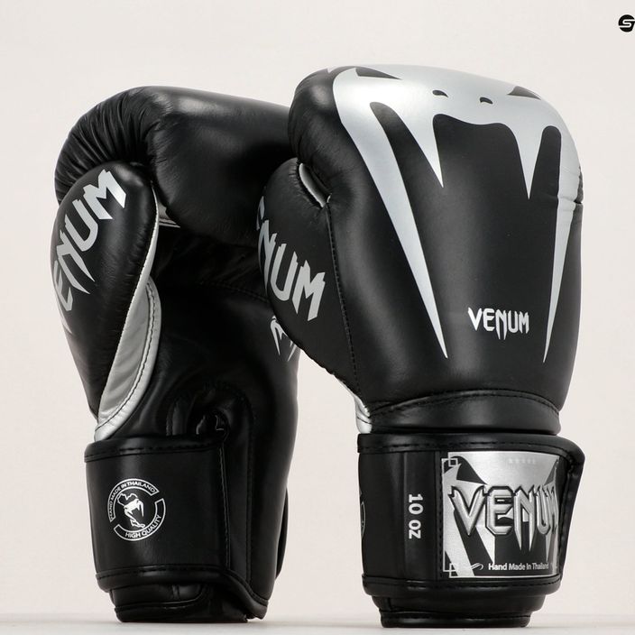 Boxerské rukavice Venum Giant 3.0 černo-stříbrné 2055-128 10