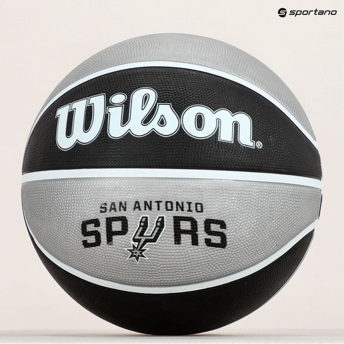 Wilson NBA Team Tribute San Antonio Spurs basketbalový míč šedý WTB1300XBSAN 6