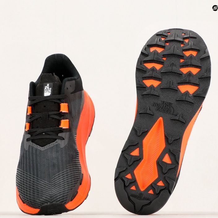 Pánské běžecké boty The North Face Vectiv Eminus asphalt grey/power orange 18
