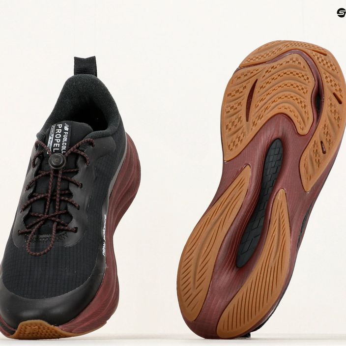 Dámská běžecká obuv New Balance WFCPWV1 černá 12