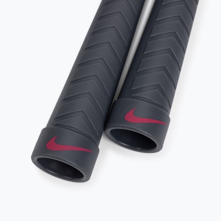 Švihadlo Nike Fundamental Speed Rope šedé tréninkové švihadlo NER37-038 2