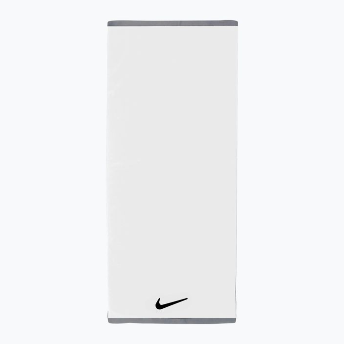 Nike Fundamental Large ručník bílý N1001522-101 4