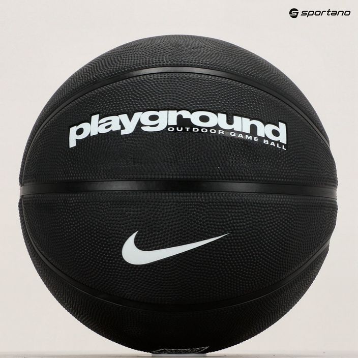 Nike Everyday Playground 8P Graphic Deflated basketball N1004371 velikost 7 5