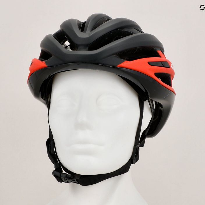 Cyklistická helma Giro Agilis matte black bright red 11