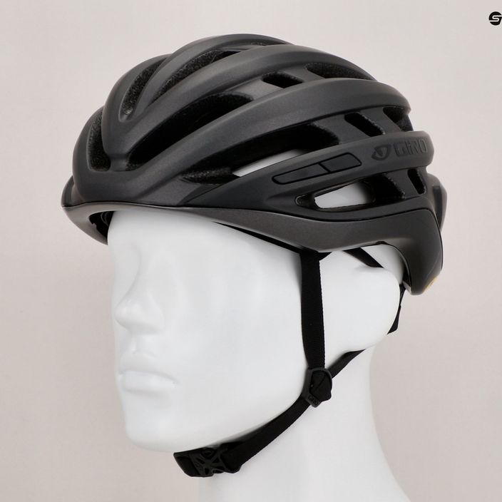 Cyklistická helma Giro Agilis Integrated MIPS matte black 12