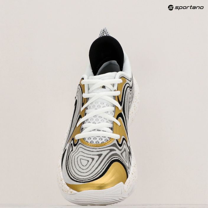 Basketbalové boty Under Armour Spawn 6 white/black/metallic gold 15