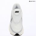 Dámské běžecké boty Nike Revolution 8 EasyOn white/sail/black/metallic silver 14