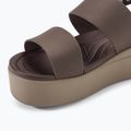 Dámské sandály Crocs Brooklyn Low Wedge mushroom/stucco 7
