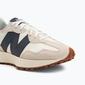 Dámské boty New Balance 327's V1 beige 7