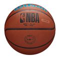 Wilson NBA Team Alliance Charlotte Hornets basketbalový míč hnědý WTB3100XBCHA 4