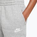 Dětské kalhoty Nike Sportswear Club Fleece dark grey heather/base grey/white 5