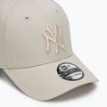 Kšiltovka  New Era League Essential 39Thirty New York Yankees light beige 3