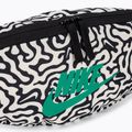 Ledvinka Nike Heritage Waistpack 3 l black/coconut milk/stadium green 4