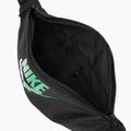 Ledvinka Nike Heritage Waistpack 3 l black/stadium green 5