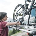 Nosič kol na zadní dveře Thule WanderWay 2Bike black 7