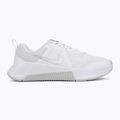 Dámské tréninkové boty Nike MC Trainer 3 white/photon dust/metallic platinum 2