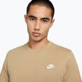 Pánské tričko Nike Sportswear Club parachute beige 4