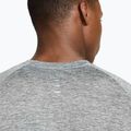 Pánské běžecké tričko Nike Stride ADV smoke grey / heather 4