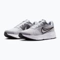 Pánské běžecké boty Nike Run Defy wolf grey/white/iron grey/black 3