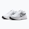 Pánské běžecké boty Nike Run Defy white/black 3