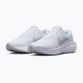 Dámské běžecké boty Nike Revolution 8 white/pure platinum 3