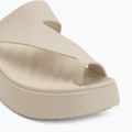 Dámské žabky Crocs Getaway Platform Toe Loop sandstone 7