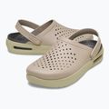 Nazouváky Crocs Inmotion Clog taupe 11