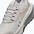 Dámské běžecké boty Nike Zegama 2 vast grey/sanddrift/summit white/black 9