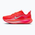 Dámské běžecké boty Nike Vomero 18 bright crimson/hyper pink/pink foam/white 2