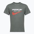 Pánské běžecké tričko Nike Miler Dri-Fit UV smoke grey 6