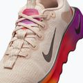 Dámské tréninkové boty Nike Motiva SE pearl white/pale ivory/vivid purple/mtl gold grain 8
