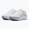 Dámské běžecké boty Nike Winflo 11 summit white/metallic silver 3