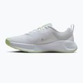 Dámské tréninkové boty Nike MC Trainer 3 white/metallic silver/barely volt 2
