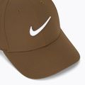 Kšiltovka Nike Dri-FIT Club mosswood brown/white 3