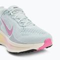 Dámské běžecké boty Nike Vomero 18 barely grey/pale ivory/cannon/playful pink 7