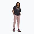 Dámské tréninkové kalhoty Under Armour Sport High Rise Woven tourmaline pink/maroon mist 2