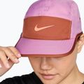 Kšiltovka Nike Dri-Fit Fly light magenta/dusty peach/orange frost 6