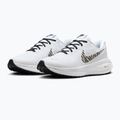 Dámské běžecké boty Nike Revolution 8 white/metallic gold/black 3