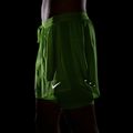 Pánské běžecké šortky Nike Stride Dri-Fit Hybrid 5" volt ice 5