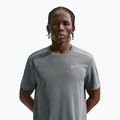 Pánské běžecké tričko Nike Miler Dri-Fit UV smoke grey 4
