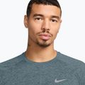 Pánské běžecké tričko Nike Stride ADV mineral slate 3