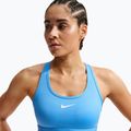 Tréninková podprsenka Nike Swoosh Medium Support university blue/white 4