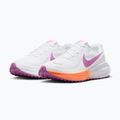 Dámské běžecké boty Nike Revolution 8 white/orange pulse/light magenta 3